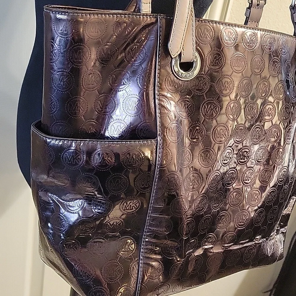 Michael Kors Shimmery Tote Bag - Picture 9 of 16